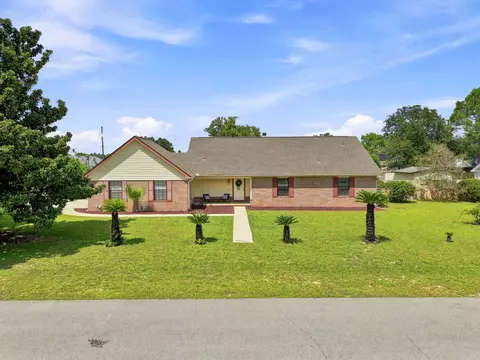 View/Area - 907 Pinellas Dr, Crestview, FL 32536 photo 2 of 7