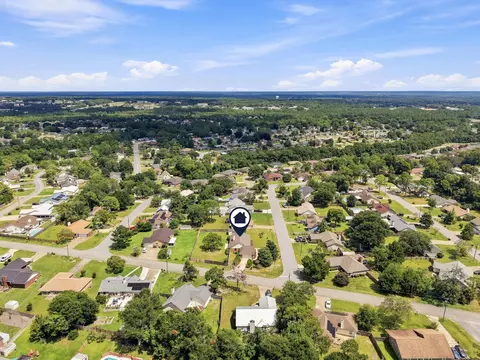 View/Area - 907 Pinellas Dr, Crestview, FL 32536 photo 4 of 7