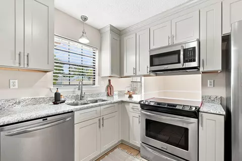 Kitchen - 907 Pinellas Dr, Crestview, FL 32536 photo 2 of 7