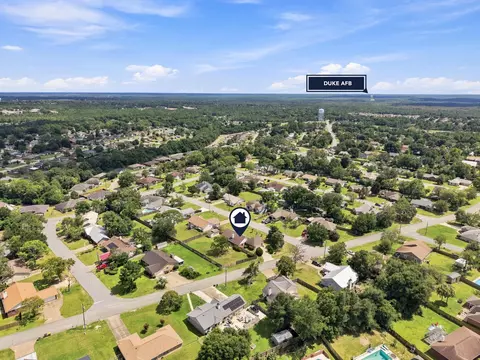 View/Area - 907 Pinellas Dr, Crestview, FL 32536 photo 5 of 7