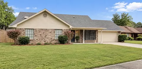 11 Tanglewood Cir, Fort Walton Beach, FL 32547