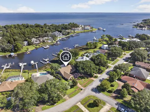 136 Indian Bayou Dr, Destin, FL 32541