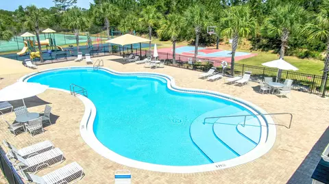 Exterior - 503 Tournament Ln, Freeport, FL 32439 photo 6 of 7