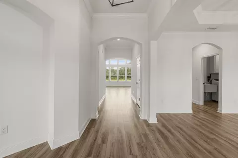 Entry Way - 503 Tournament Ln, Freeport, FL 32439 photo 2 of 3