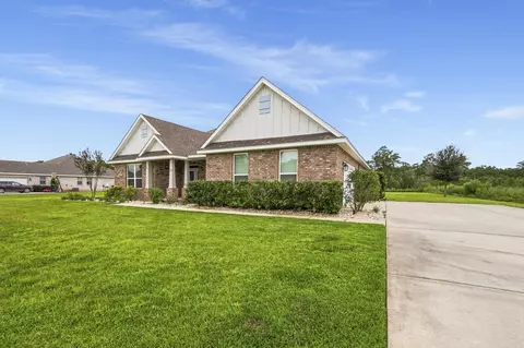 Exterior - 503 Tournament Ln, Freeport, FL 32439 photo 4 of 7