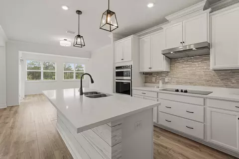 Kitchen - 503 Tournament Ln, Freeport, FL 32439 photo 3 of 6