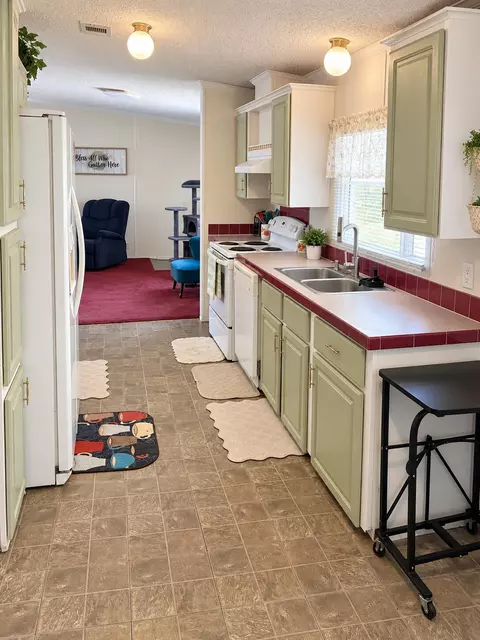 898 Highway C 180, Baker, FL 32531 photo 9