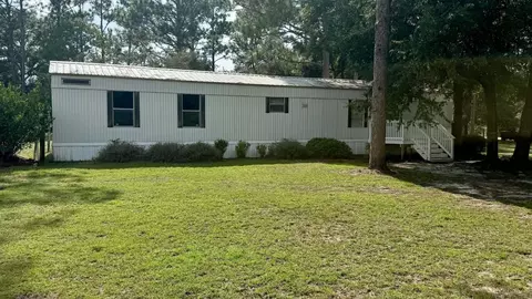 1819 Caswell Rd, Defuniak Springs, FL 32433