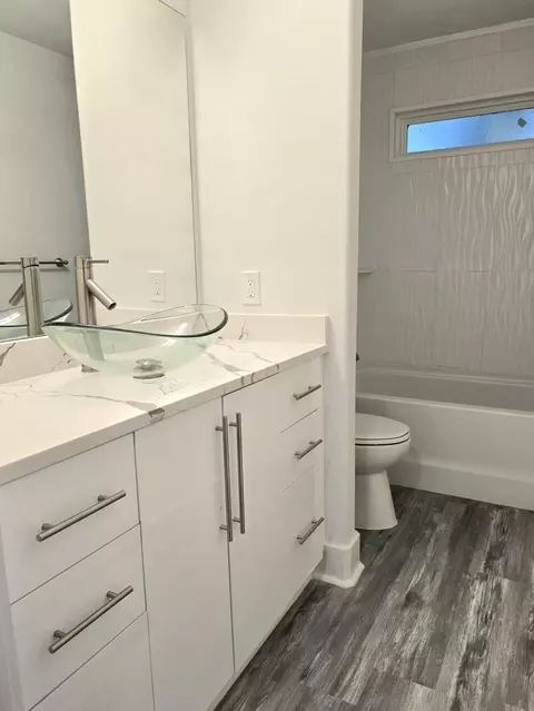 Bath - 4446 Antioch Rd, Crestview, FL 32536 photo 5 of 12