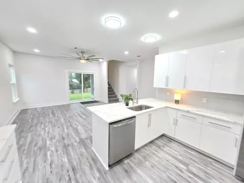 Kitchen - 4446 Antioch Rd, Crestview, FL 32536 photo 2 of 9