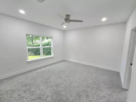 Bedroom - 4446 Antioch Rd, Crestview, FL 32536 photo 5 of 9