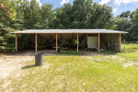 Exterior - 4568 Yellow Bluff Rd, Crestview, FL 32539 photo 19 of 20