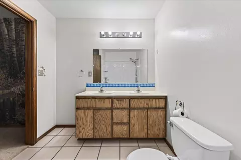 Bath - 4568 Yellow Bluff Rd, Crestview, FL 32539 photo 4 of 6