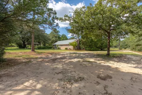 Exterior - 4568 Yellow Bluff Rd, Crestview, FL 32539 photo 11 of 20