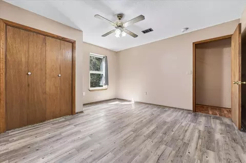 Bedroom - 4568 Yellow Bluff Rd, Crestview, FL 32539 photo 3 of 10