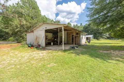 Exterior - 4568 Yellow Bluff Rd, Crestview, FL 32539 photo 18 of 20