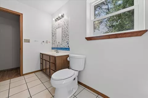 Bath - 4568 Yellow Bluff Rd, Crestview, FL 32539 photo 2 of 6