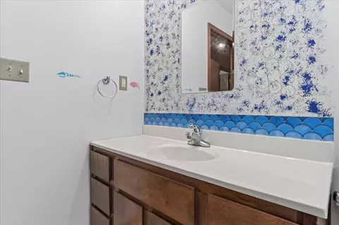 Bath - 4568 Yellow Bluff Rd, Crestview, FL 32539 photo 1 of 6