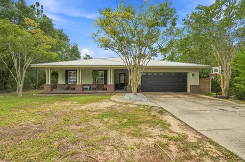 537 Hunters Ridge Rd, Defuniak Springs, FL 32433
