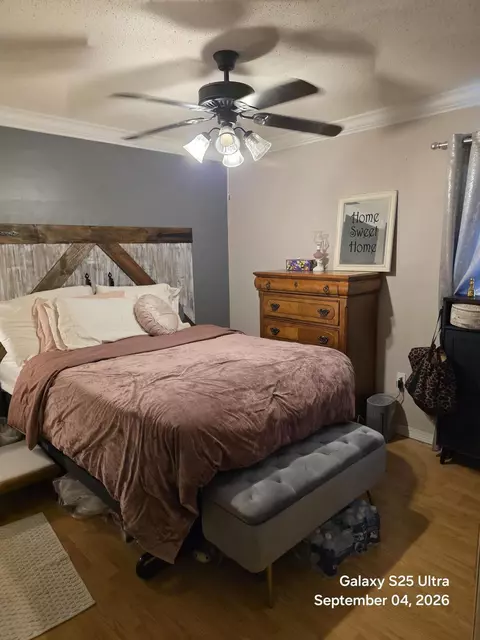 Bedroom - 3080 Oak St, Crestview, FL 32539 photo 1 of 2