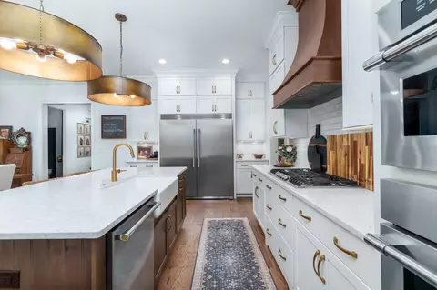 Kitchen - 33 Caymus Cv, Freeport, FL 32439 photo 1 of 3