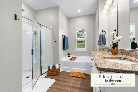 Bath - 5709 Danbury Blvd, Pace, FL 32571 photo 3 of 4