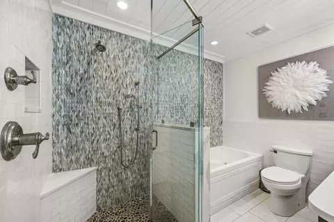 Bath - 109 Durango Rd, Destin, FL 32541 photo 2 of 4