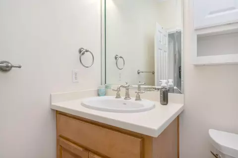 Bath - 19 Lanman Rd, Niceville, FL 32578 photo 7 of 8