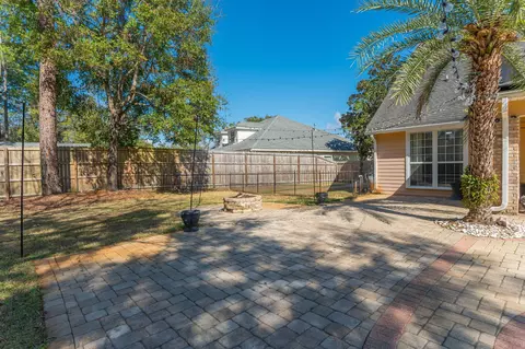 Exterior - 19 Lanman Rd, Niceville, FL 32578 photo 7 of 7