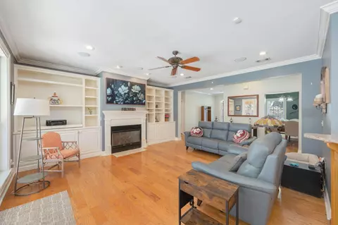 Living - 19 Lanman Rd, Niceville, FL 32578 photo 1 of 1