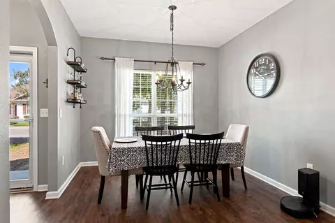 Dining - 209 Nelly St, Freeport, FL 32439 photo 1 of 2