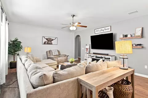 Living - 209 Nelly St, Freeport, FL 32439 photo 1 of 3