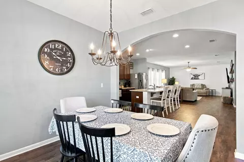 Dining - 209 Nelly St, Freeport, FL 32439 photo 2 of 2