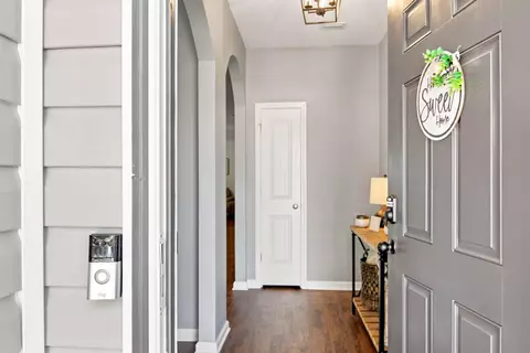 Entry Way - 209 Nelly St, Freeport, FL 32439 photo 1 of 5