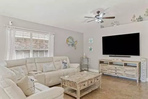 Living - 307 Sandy Cay Dr, Miramar Beach, FL 32550 photo 3 of 3