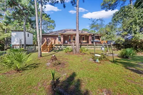 2296 Valley Rd, Navarre, FL 32566