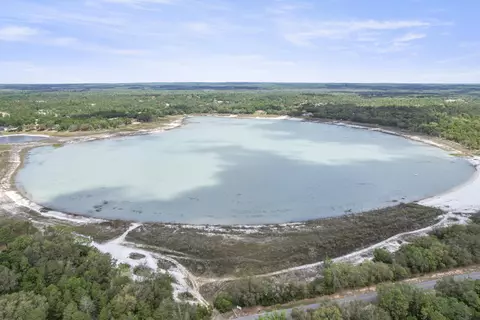 View/Area - 4135 Aquarius Dr, Chipley, FL 32428 photo 1 of 7