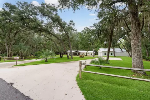 Exterior - 362 Red Barn Rd, Freeport, FL 32439 photo 25 of 32
