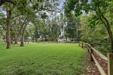 Exterior - 362 Red Barn Rd, Freeport, FL 32439 photo 9 of 32