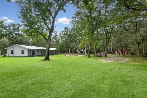 Exterior - 362 Red Barn Rd, Freeport, FL 32439 photo 5 of 32