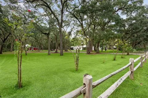 Exterior - 362 Red Barn Rd, Freeport, FL 32439 photo 29 of 32