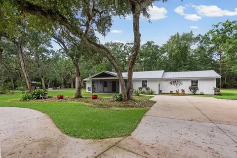 Exterior - 362 Red Barn Rd, Freeport, FL 32439 photo 2 of 32