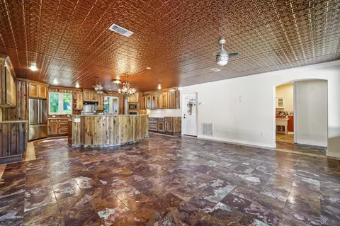 Kitchen - 5698 Old Bethel Rd, Crestview, FL 32536 photo 1 of 8