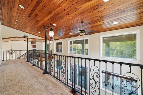 Entry Way - 5698 Old Bethel Rd, Crestview, FL 32536 photo 7 of 9