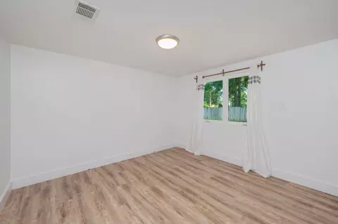 Bedroom - 1345 18th St, Baker, FL 32531 photo 6 of 7