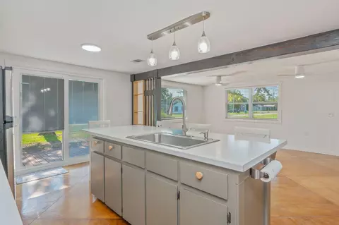 Kitchen - 1345 18th St, Baker, FL 32531 photo 3 of 4