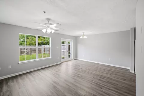 Living - 171 Swaying Pine Ct, Crestview, FL 32539 photo 7 of 9