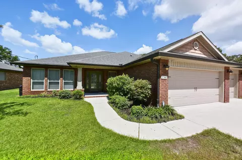 8342 Randall Dr, Navarre, FL 32566