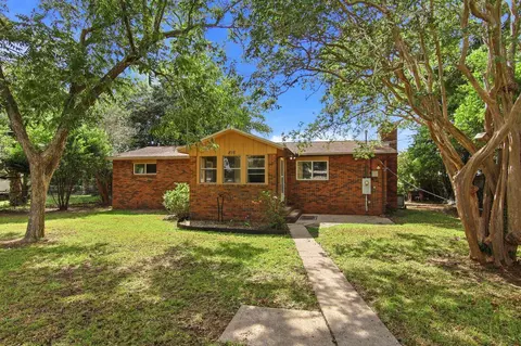 816 Patio Rd, Fort Walton Beach, FL 32547
