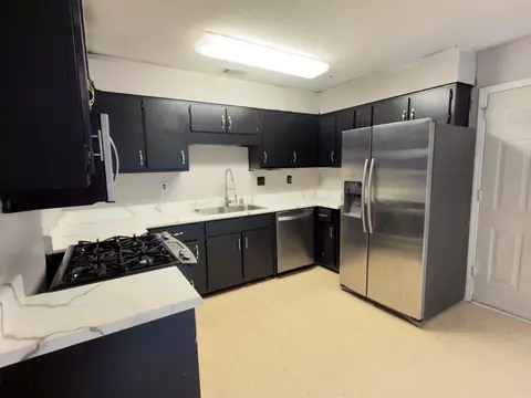 Kitchen - 216 Brookmeade Dr, Crestview, FL 32539 photo 1 of 1